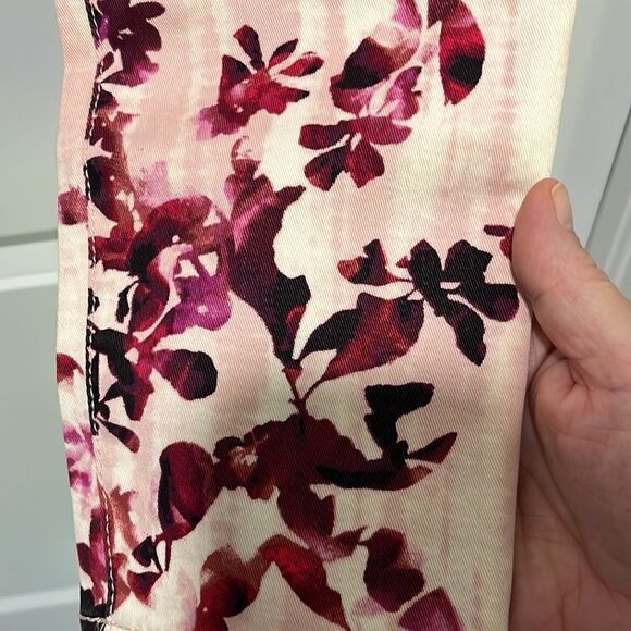 DKNY JEANS Flowers w Abstract Brushstroke Stripes Shades of Pinks Midrise - Picture 3 of 11